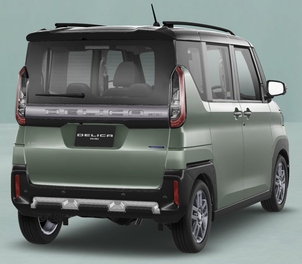 DELICA MINI アッシュグリーンメタリック Xブラックマイカ リヤ