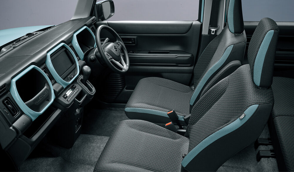 ハスラー HYBRID G車内全体 オフブルー