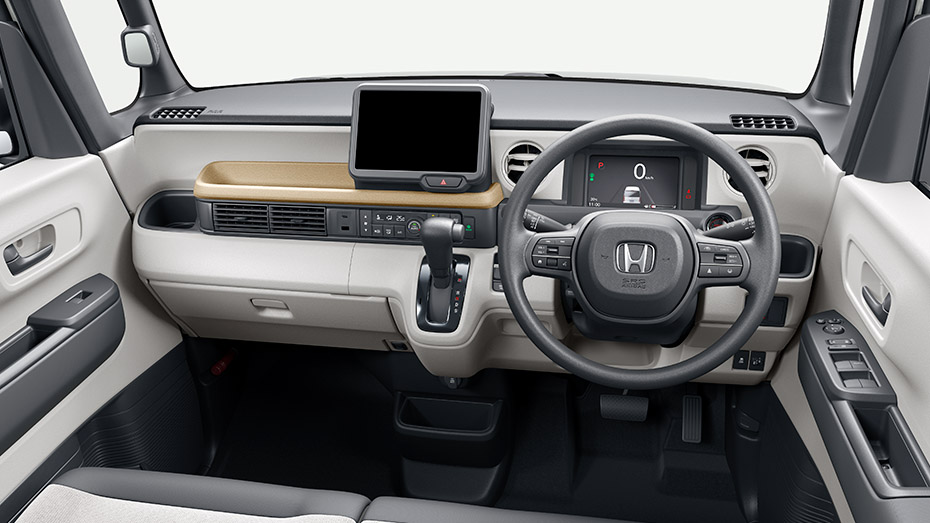 N-BOX 車内