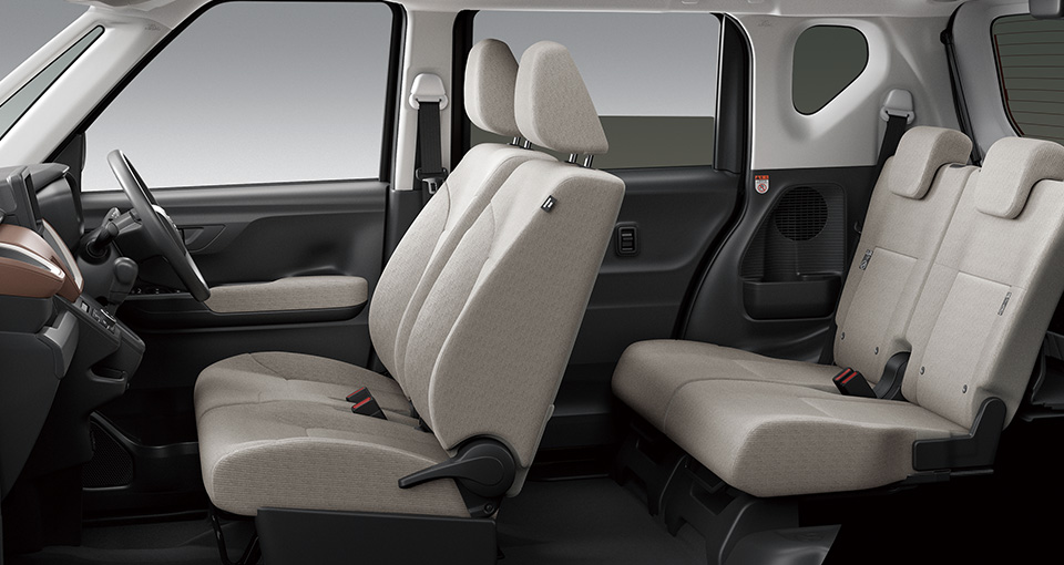 新型ムーヴ X/L 車内全体