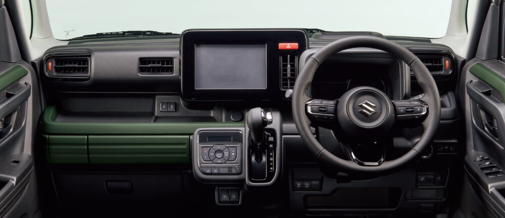 SPACIA GEAR 車内